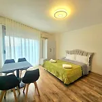 Dea's Apartment Golem (Tirana)