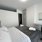 Apartamento Dea's Golem (Tirana)