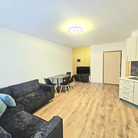 Apartment Dea's Golem (Tirana)