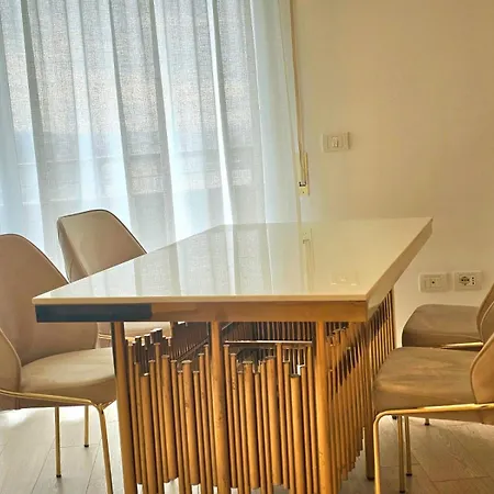 Dea's Golem (Tirana)